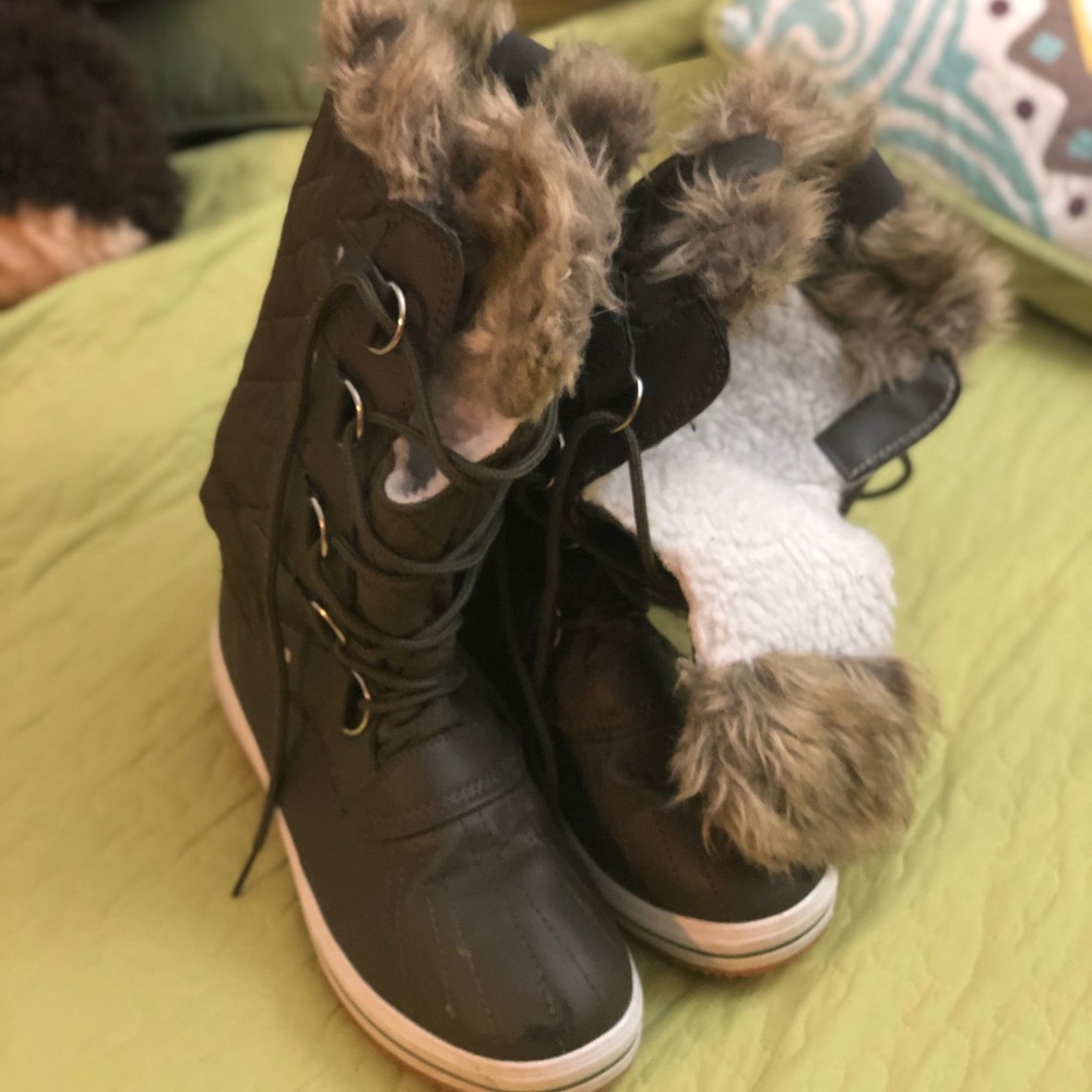 Winter boots